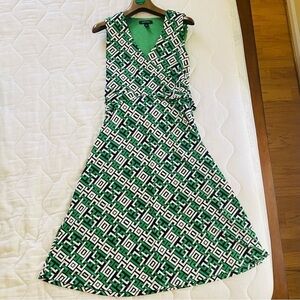 Lands End sleeveless geometric kelly green white faux wrap stretchy dress SMALL